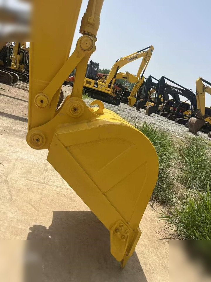 KOMATSU PC160 LC-7 - Kettenbagger: das Bild 4 KOMATSU PC160 LC-7 - Kettenbagger: das Bild 4