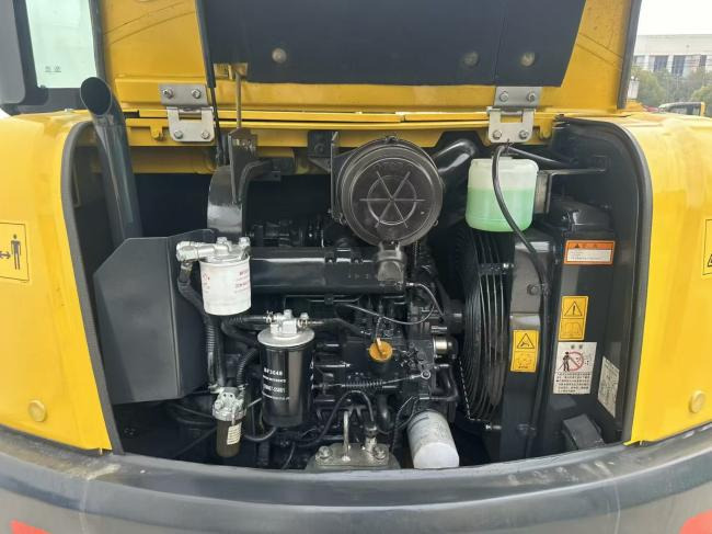 KOMATSU PC56 - Mobilbagger: das Bild 5 KOMATSU PC56 - Mobilbagger: das Bild 5