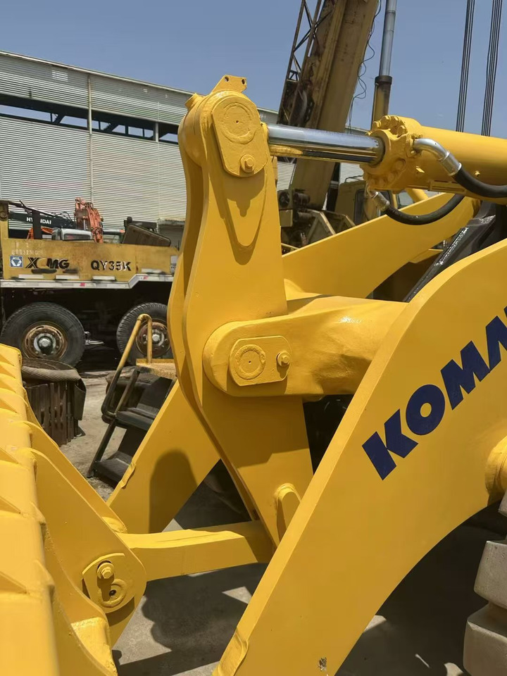 KOMATSU WA470 - Radlader: das Bild 3 KOMATSU WA470 - Radlader: das Bild 3