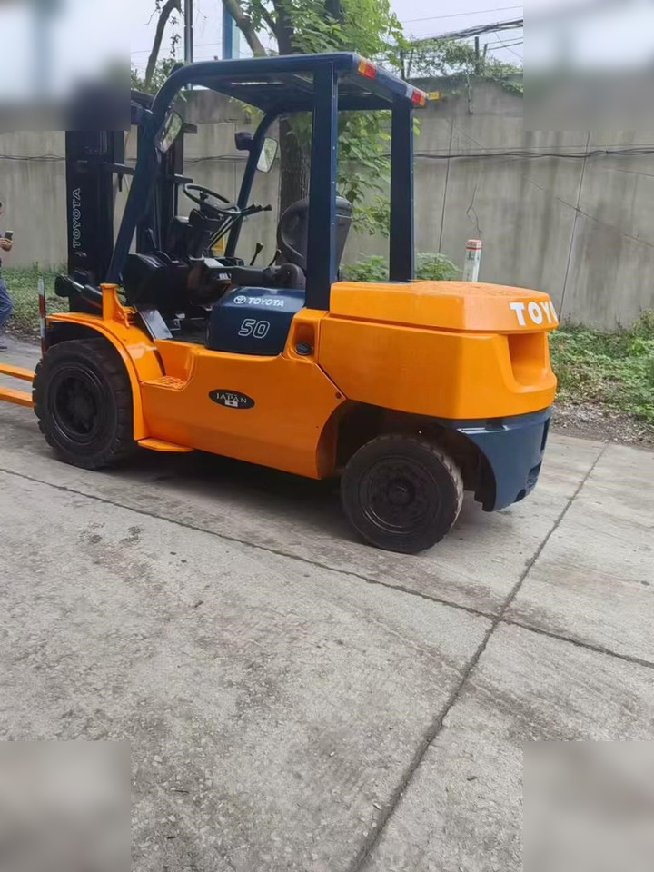 TOYOTA 8FGU30 - Gabelstapler: das Bild 3 TOYOTA 8FGU30 - Gabelstapler: das Bild 3