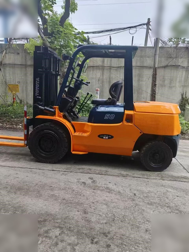 TOYOTA 8FGU30 - Gabelstapler: das Bild 1 TOYOTA 8FGU30 - Gabelstapler: das Bild 1