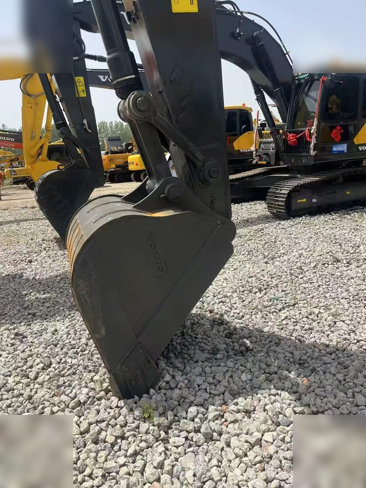 VOLVO EC240 - Kettenbagger: das Bild 3 VOLVO EC240 - Kettenbagger: das Bild 3