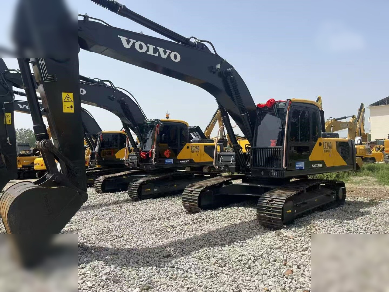 VOLVO EC240 - Kettenbagger: das Bild 4 VOLVO EC240 - Kettenbagger: das Bild 4