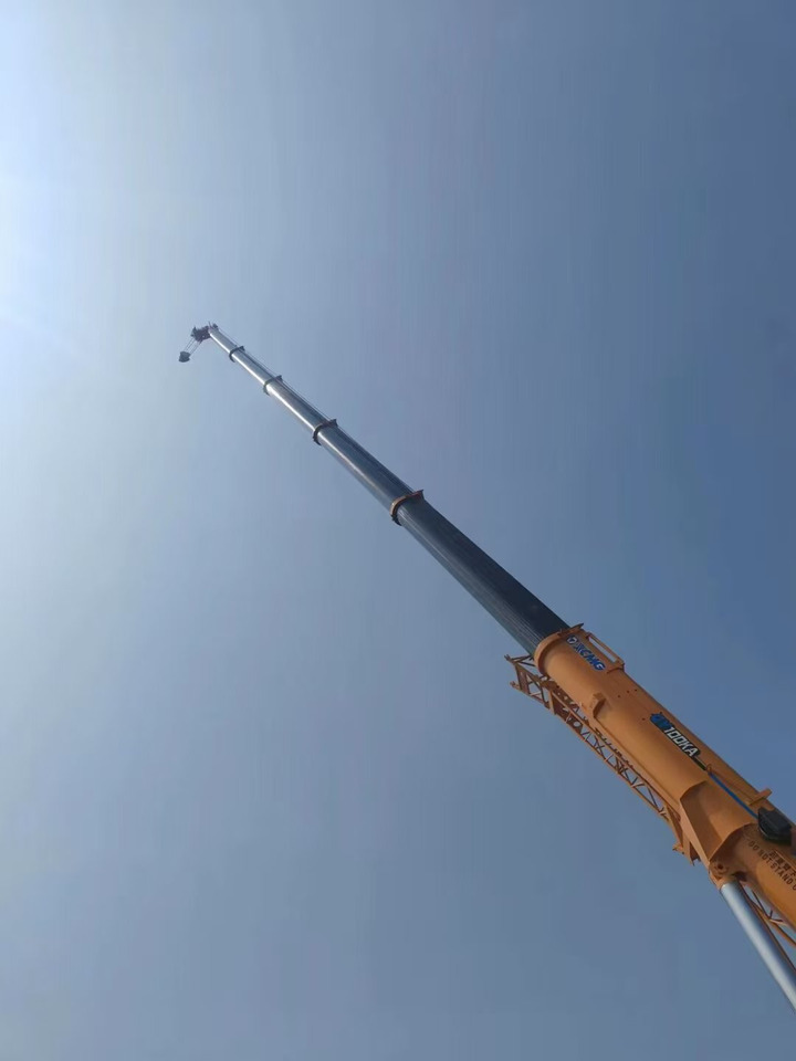 XCMG 70-TON - Mobilkran: das Bild 3 XCMG 70-TON - Mobilkran: das Bild 3