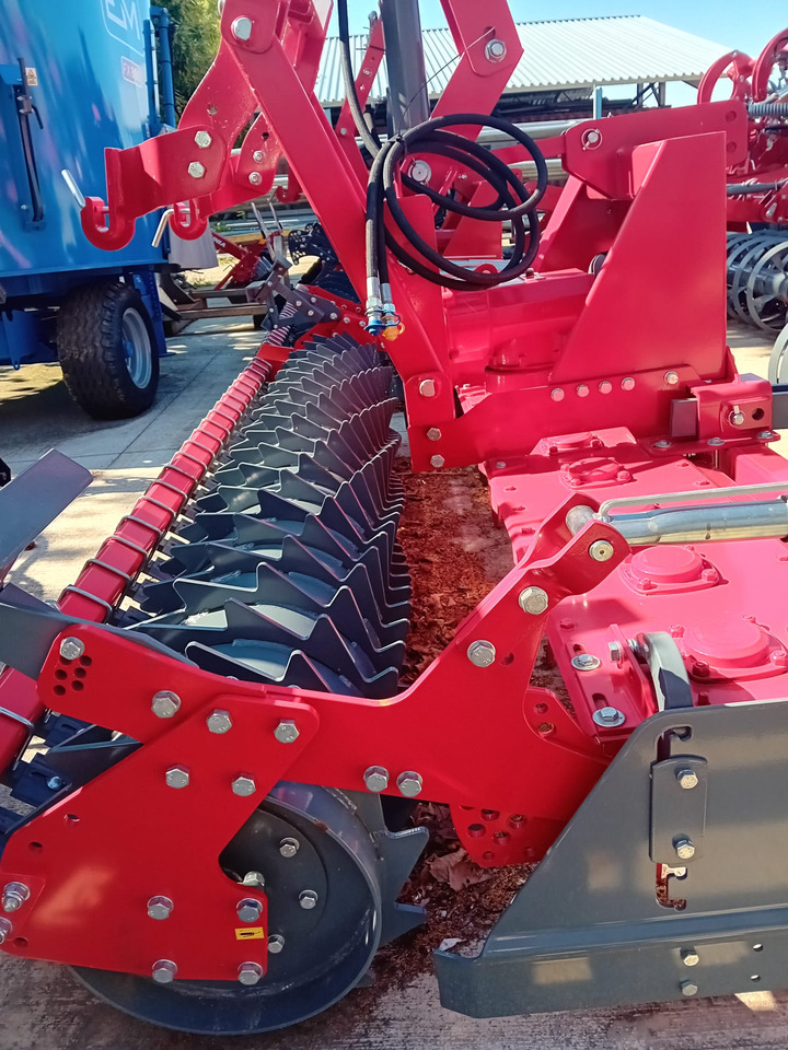 UNIA HERMES 3 - Kreiselegge: das Bild 1 UNIA HERMES 3 - Kreiselegge: das Bild 1