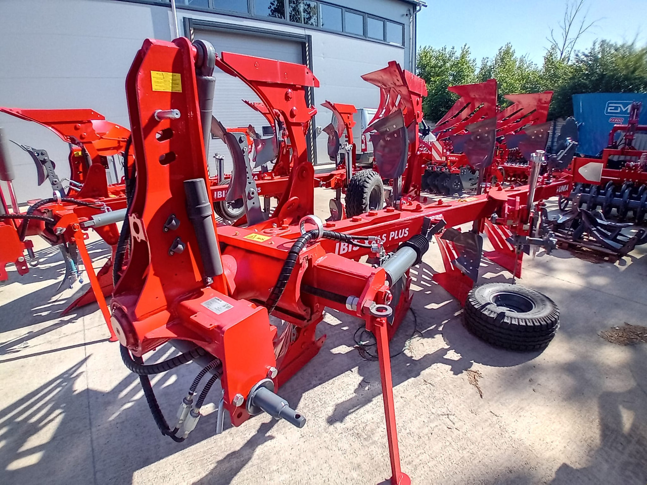 UNIA IBIS XXL PLUS 4+ - Pflug: das Bild 2 UNIA IBIS XXL PLUS 4+ - Pflug: das Bild 2