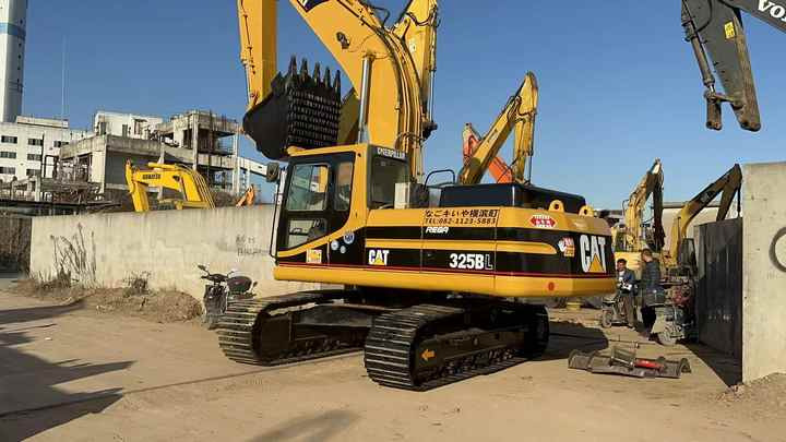 Cat325B Low Working Time CAT 320 325D 315D Excavator Caterpillar Used 25ton Cat325B Medium Size Digger - Kettenbagger: das Bild 5 Cat325B Low Working Time CAT 320 325D 315D Excavator Caterpillar Used 25ton Cat325B Medium Size Digger - Kettenbagger: das Bild 5