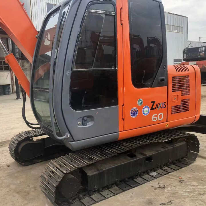 Cheap Price Hitachi ZX60 Used Excavator for Sale Used 6 Tons Hitachi Mini Excavator with Good Performance - Bagger: das Bild 1 Cheap Price Hitachi ZX60 Used Excavator for Sale Used 6 Tons Hitachi Mini Excavator with Good Performance - Bagger: das Bild 1