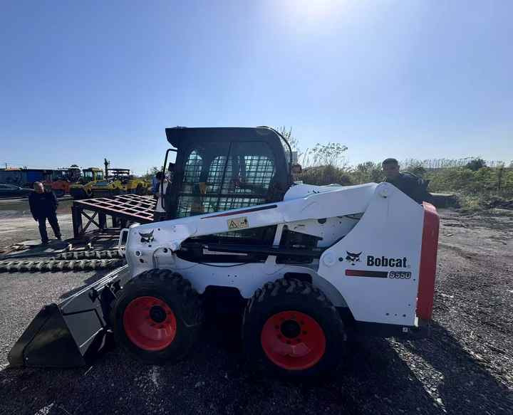 Skid Steer Loader Bobcat S550 Original Wheel Loader in Good Condition on Sale Bobcat 550 - Kompaktlader: das Bild 1 Skid Steer Loader Bobcat S550 Original Wheel Loader in Good Condition on Sale Bobcat 550 - Kompaktlader: das Bild 1