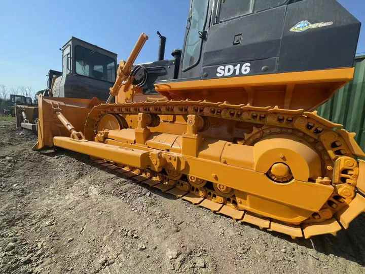 Bulldozer Used China Made SD16 Construction Machinery Shantui SD16 Crawler Bulldozer Earthmoving Machine Used Bulldozer: das Bild 6