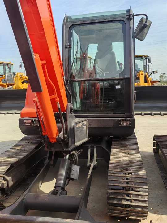 Used Doosan Mini Excavator DoOSAN DX60-9 6tons Small Excavator for Sale High Quality Doosan Dx60 70 75 Mini Excavator on Sale - Minibagger: das Bild 4 Used Doosan Mini Excavator DoOSAN DX60-9 6tons Small Excavator for Sale High Quality Doosan Dx60 70 75 Mini Excavator on Sale - Minibagger: das Bild 4