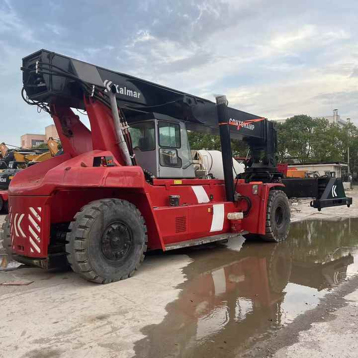 Used KALMAR DRF450-60S5 Port Reach Stacker Container Dedicated 45t - Reach stacker: das Bild 2 Used KALMAR DRF450-60S5 Port Reach Stacker Container Dedicated 45t - Reach stacker: das Bild 2