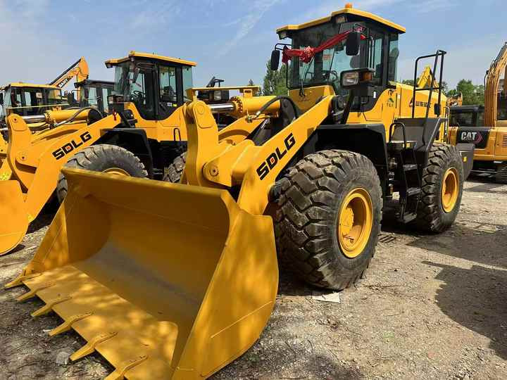 Used SDLG 956F Wheel Loader in Good Condition Hot Sale Chinese Brand Sdlg Used SDLG 956F Loader for Sale - Radlader: das Bild 5 Used SDLG 956F Wheel Loader in Good Condition Hot Sale Chinese Brand Sdlg Used SDLG 956F Loader for Sale - Radlader: das Bild 5