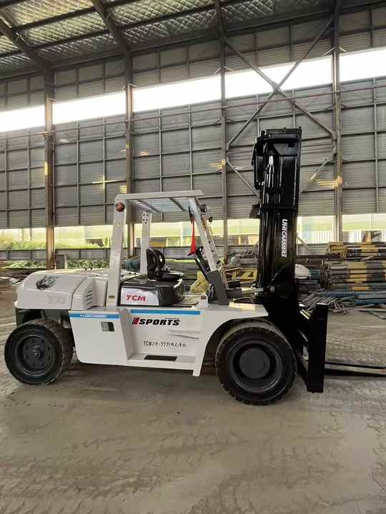 Used TCM 100 Forklift 10 Ton | Low Hours | Well-Maintained | Affordable Material Handling Machinery - Gabelstapler: das Bild 3 Used TCM 100 Forklift 10 Ton | Low Hours | Well-Maintained | Affordable Material Handling Machinery - Gabelstapler: das Bild 3