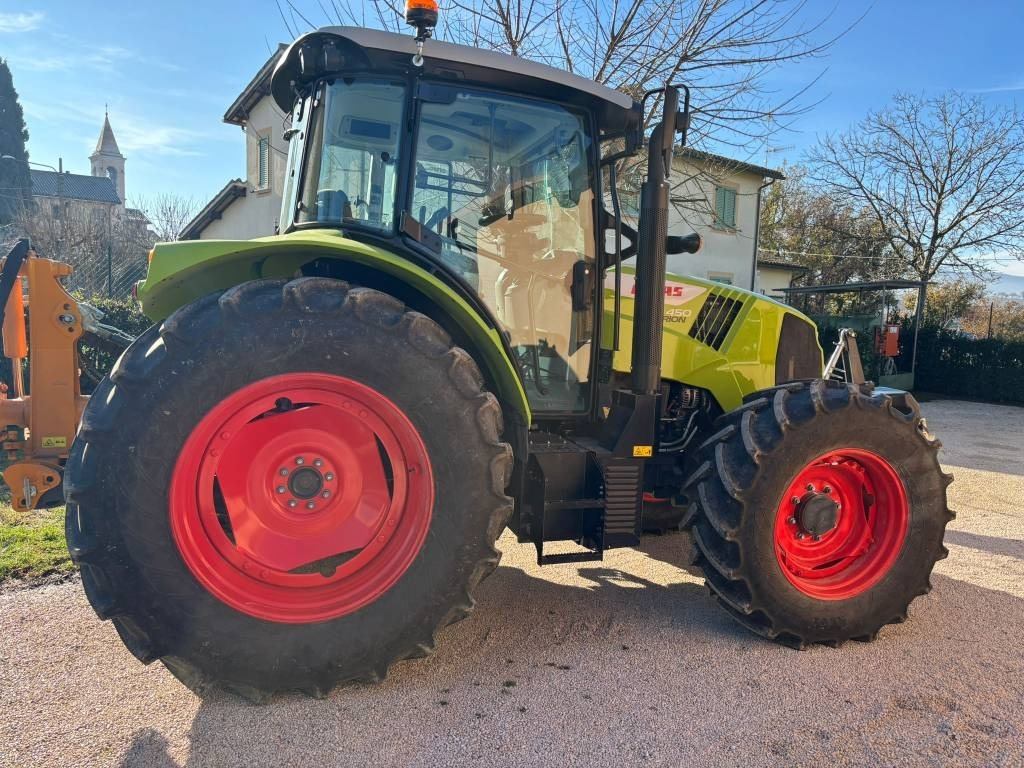 Claas Arion 450 - Traktor: das Bild 3 Claas Arion 450 - Traktor: das Bild 3