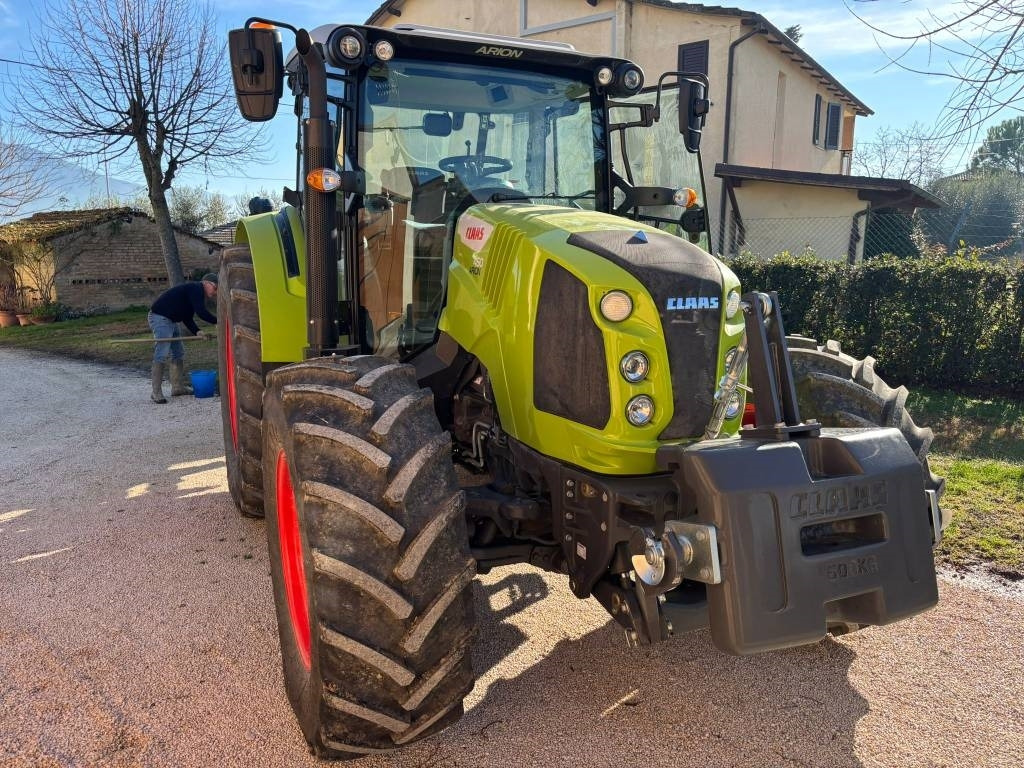 Claas Arion 450 - Traktor: das Bild 2 Claas Arion 450 - Traktor: das Bild 2