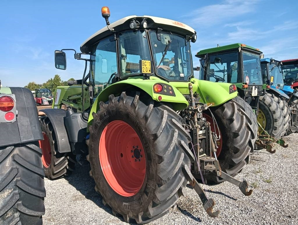 Claas Arion 460 - Traktor: das Bild 3 Claas Arion 460 - Traktor: das Bild 3