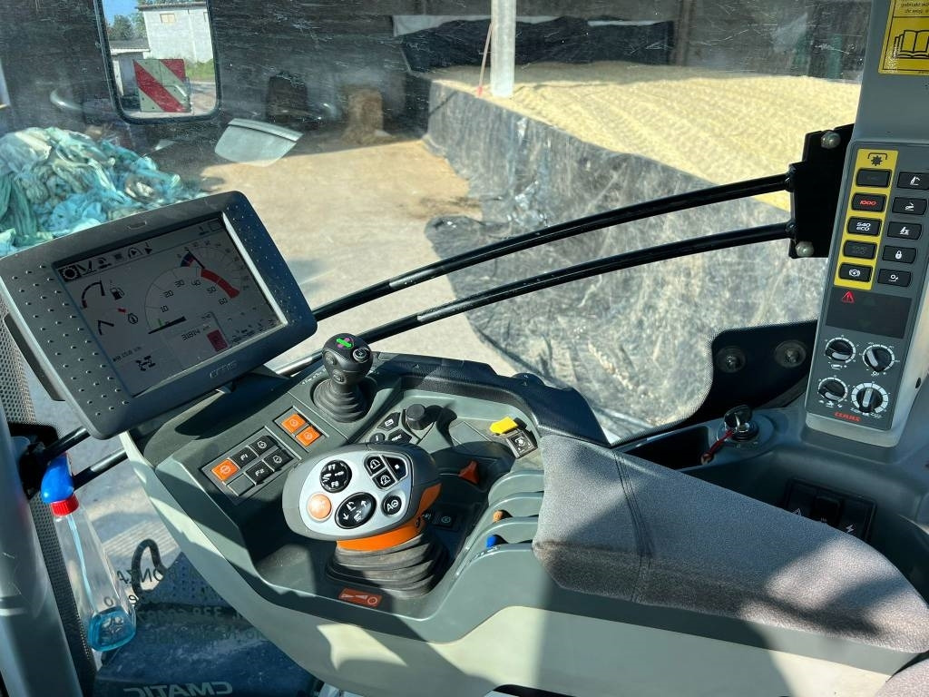 Traktor Claas Axion 930: das Bild 6