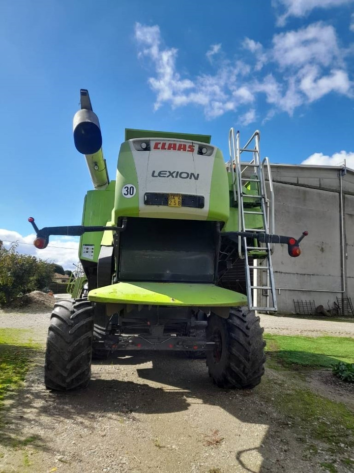 Claas LEXION 750 RISO - Mähdrescher: das Bild 4 Claas LEXION 750 RISO - Mähdrescher: das Bild 4