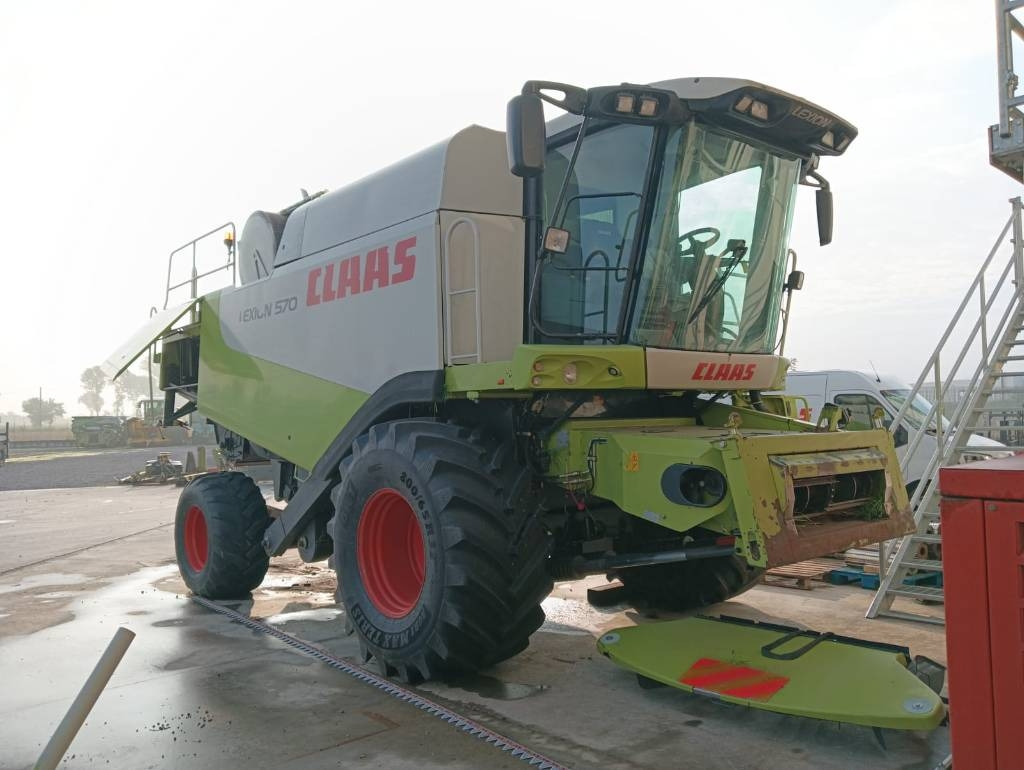 Claas Lexion 570 - Mähdrescher: das Bild 1 Claas Lexion 570 - Mähdrescher: das Bild 1