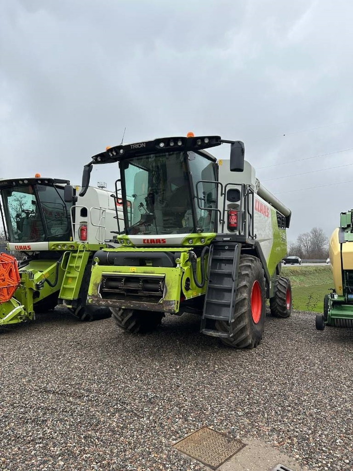 Claas Trion 530 - Mähdrescher: das Bild 3 Claas Trion 530 - Mähdrescher: das Bild 3