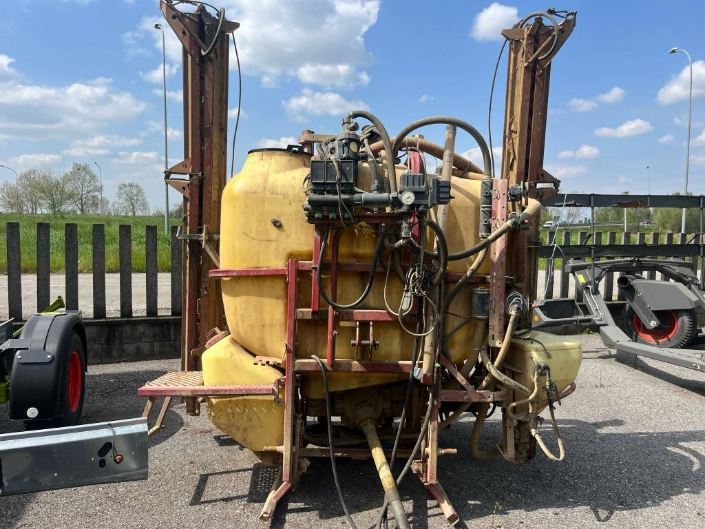 Hardi tween stream 800 - Düngetechnik: das Bild 1 Hardi tween stream 800 - Düngetechnik: das Bild 1