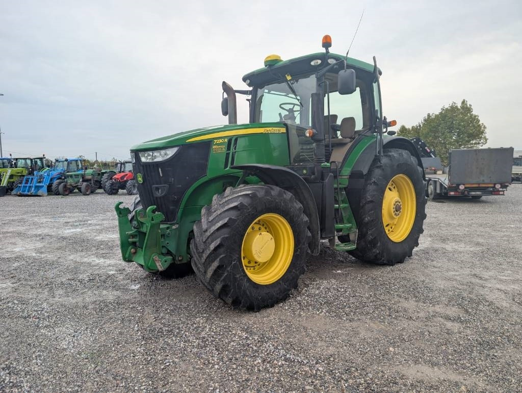 John Deere 7230 R - Traktor: das Bild 3 John Deere 7230 R - Traktor: das Bild 3