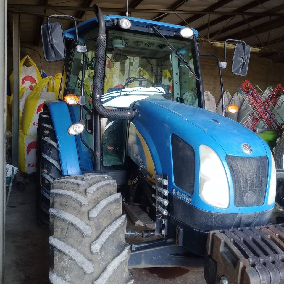 New Holland T 5050 - Traktor: das Bild 3 New Holland T 5050 - Traktor: das Bild 3