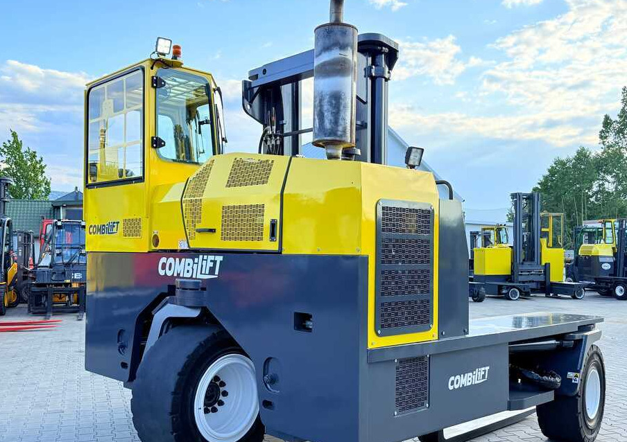 Combilift C14000 / DUPLEX - 3600 / GAS / FREE-LIFT - Vierwegstapler: das Bild 4 Combilift C14000 / DUPLEX - 3600 / GAS / FREE-LIFT - Vierwegstapler: das Bild 4