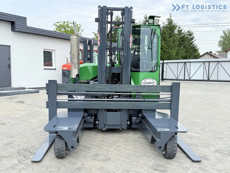 Combilift C3000 / DIESEL / DUPLEX - 4000MM / WIDE FORK POSITIONER 2700MM / FULL HEATED CABIN / ONLY 6905H / CONDITION - LIKE NEW! C3000 / - Vierwegstapler: das Bild 4 Combilift C3000 / DIESEL / DUPLEX - 4000MM / WIDE FORK POSITIONER 2700MM / FULL HEATED CABIN / ONLY 6905H / CONDITION - LIKE NEW! C3000 / - Vierwegstapler: das Bild 4