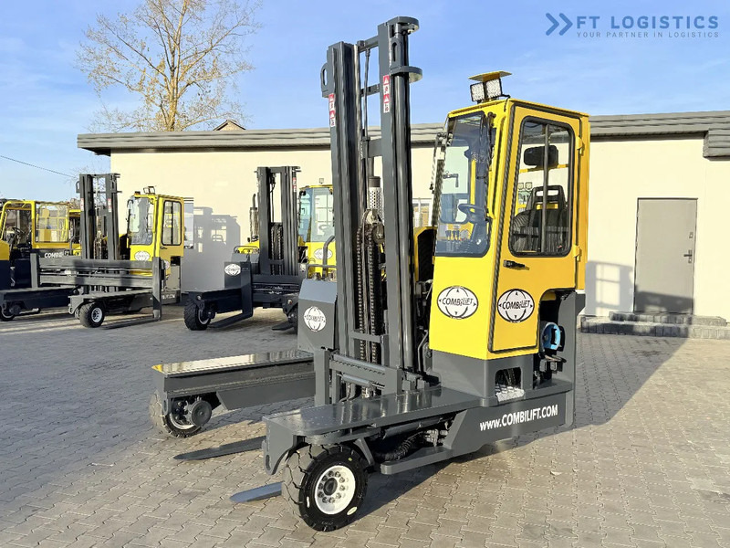 Combilift C4000 – LPG – DUPLEX 4600mm – FREE LIFT – SIDE SHIFT – EXCELLENT CONDITION Wide selection of four-way and side-loading forklifts - Vierwegstapler: das Bild 2 Combilift C4000 – LPG – DUPLEX 4600mm – FREE LIFT – SIDE SHIFT – EXCELLENT CONDITION Wide selection of four-way and side-loading forklifts - Vierwegstapler: das Bild 2