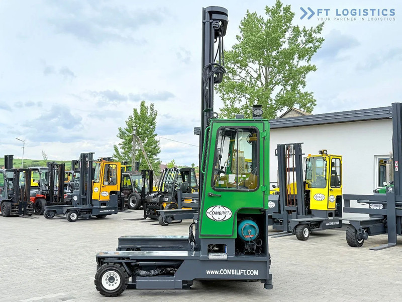 Combilift C4000 / TRIPLEX / 9300MM / FREE LIFT / POSITIONER / GAS / CABIN C4000 / TRIPLEX / 9300MM / FREE LIFT / POSITIONER / GAS / CABIN - Vierwegstapler: das Bild 3 Combilift C4000 / TRIPLEX / 9300MM / FREE LIFT / POSITIONER / GAS / CABIN C4000 / TRIPLEX / 9300MM / FREE LIFT / POSITIONER / GAS / CABIN - Vierwegstapler: das Bild 3