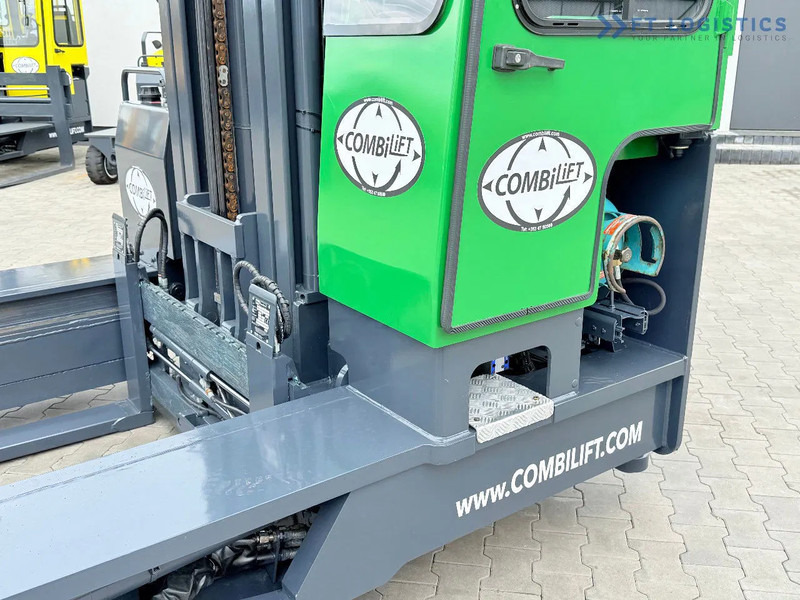 Combilift C4000 / TRIPLEX / 9300MM / FREE LIFT / POSITIONER / GAS / CABIN C4000 / TRIPLEX / 9300MM / FREE LIFT / POSITIONER / GAS / CABIN - Vierwegstapler: das Bild 4 Combilift C4000 / TRIPLEX / 9300MM / FREE LIFT / POSITIONER / GAS / CABIN C4000 / TRIPLEX / 9300MM / FREE LIFT / POSITIONER / GAS / CABIN - Vierwegstapler: das Bild 4