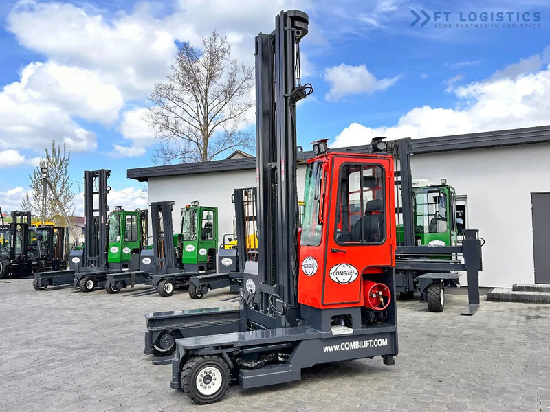 Combilift C4000 / TRIPLEX / 9300MM / FREE LIFT / POSITIONER / LPG / CABIN C4000 / TRIPLEX / 9300MM / FREE LIFT / POSITIONER / LPG / CABIN - Vierwegstapler: das Bild 3 Combilift C4000 / TRIPLEX / 9300MM / FREE LIFT / POSITIONER / LPG / CABIN C4000 / TRIPLEX / 9300MM / FREE LIFT / POSITIONER / LPG / CABIN - Vierwegstapler: das Bild 3