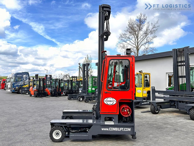 Combilift C4000 / TRIPLEX / 9300MM / FREE LIFT / POSITIONER / LPG / CABIN C4000 / TRIPLEX / 9300MM / FREE LIFT / POSITIONER / LPG / CABIN - Vierwegstapler: das Bild 4 Combilift C4000 / TRIPLEX / 9300MM / FREE LIFT / POSITIONER / LPG / CABIN C4000 / TRIPLEX / 9300MM / FREE LIFT / POSITIONER / LPG / CABIN - Vierwegstapler: das Bild 4