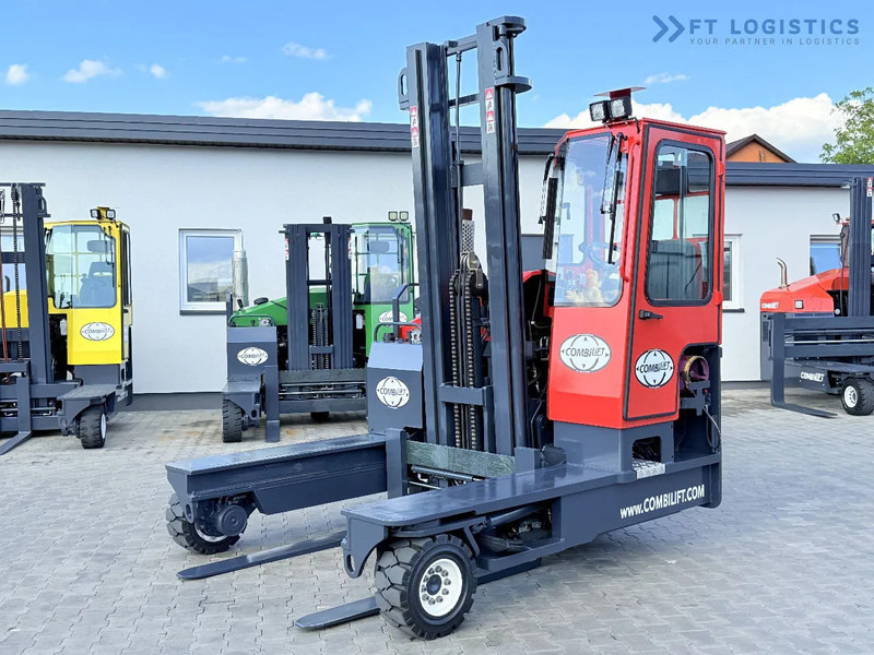 Combilift C4500 / GAS / DUPLEX - 4500MM / POSITIONER / FREE LIFT / FULL CABIN / ONLY 6178H / CONDITION - LIKE NEW! C4500 / GAS / DUPLEX - - Vierwegstapler: das Bild 1 Combilift C4500 / GAS / DUPLEX - 4500MM / POSITIONER / FREE LIFT / FULL CABIN / ONLY 6178H / CONDITION - LIKE NEW! C4500 / GAS / DUPLEX - - Vierwegstapler: das Bild 1
