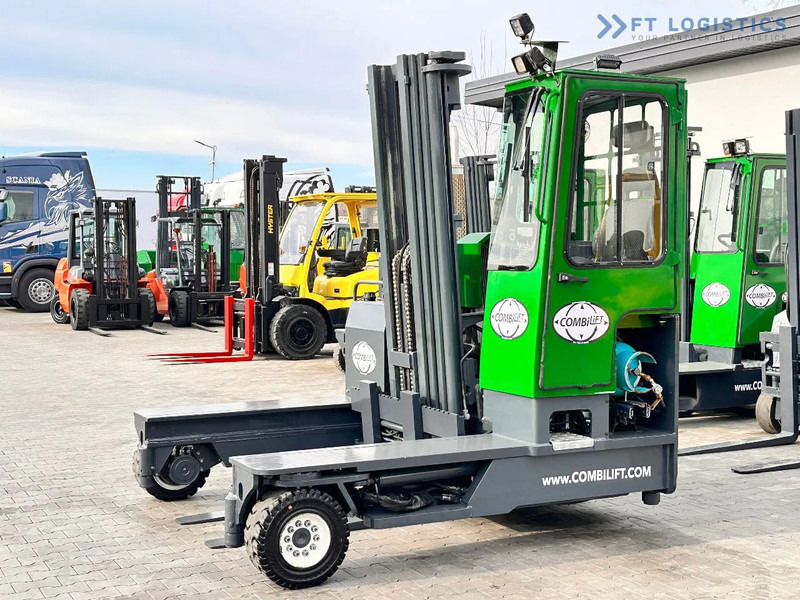 Combilift C4500 / LPG / TRIPLEX / 5500MM / FREE LIFT / HYDRAULIC FORK SHIFT / Like New C4500 / LPG / TRIPLEX / 5500MM / FREE LIFT / HYDRAU - Vierwegstapler: das Bild 2 Combilift C4500 / LPG / TRIPLEX / 5500MM / FREE LIFT / HYDRAULIC FORK SHIFT / Like New C4500 / LPG / TRIPLEX / 5500MM / FREE LIFT / HYDRAU - Vierwegstapler: das Bild 2