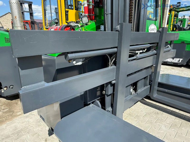 Combilift C5000E / ELECTRIC / TRIPLEX 8300MM / FULL FREE LIFT / WIDE FORK POSITIONER / SIDE SHIFT / BATTERY LIKE NEW C5000E / ELECTRIC / T - Vierwegstapler: das Bild 5 Combilift C5000E / ELECTRIC / TRIPLEX 8300MM / FULL FREE LIFT / WIDE FORK POSITIONER / SIDE SHIFT / BATTERY LIKE NEW C5000E / ELECTRIC / T - Vierwegstapler: das Bild 5