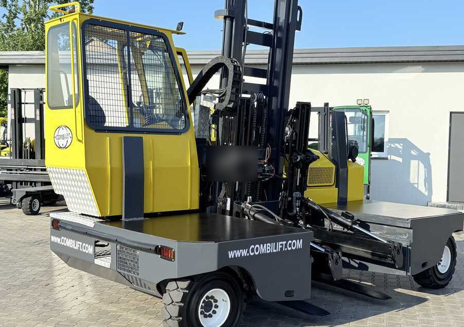 Combilift C6000SR / DUPLEX / 4200MM / LOAD CLAMP ON FORKS / FREE LIFT / DIESEL / POSITIONER / NEW TIRES / LIKE NEW / Wide range of four-way and side loaders, tailored to diverse needs and applications - Vierwegstapler: das Bild 1 Combilift C6000SR / DUPLEX / 4200MM / LOAD CLAMP ON FORKS / FREE LIFT / DIESEL / POSITIONER / NEW TIRES / LIKE NEW / Wide range of four-way and side loaders, tailored to diverse needs and applications - Vierwegstapler: das Bild 1