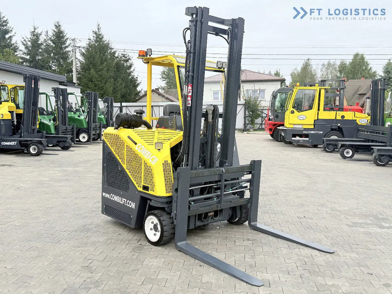 Combilift CB2500 / DUPLEX / 4100MM / DIESEL / FREE LIFT / FORK POSITIONER / SIDE SHIFT / LIKE NEW / Wide range of four-way and side loader - Vierwegstapler: das Bild 4 Combilift CB2500 / DUPLEX / 4100MM / DIESEL / FREE LIFT / FORK POSITIONER / SIDE SHIFT / LIKE NEW / Wide range of four-way and side loader - Vierwegstapler: das Bild 4