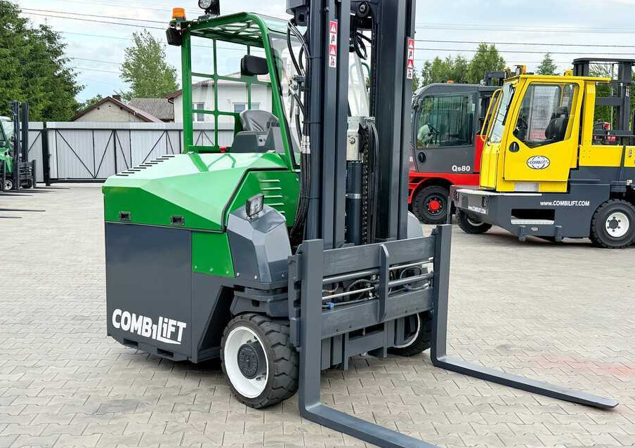 Combilift CBE4000 / TRIPLEX / 5200 / FREE-LIFT - Vierwegstapler: das Bild 2 Combilift CBE4000 / TRIPLEX / 5200 / FREE-LIFT - Vierwegstapler: das Bild 2