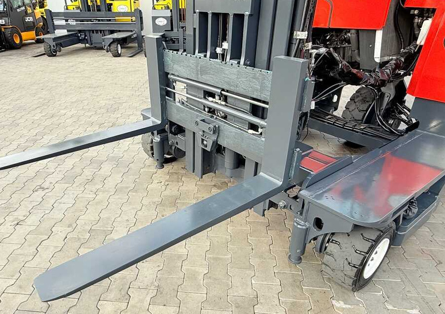 Vierwegstapler Combilift COMBILIFT C4000 – TRIPLEX 9300 mm – Year 2017 – GAS – FREE LIFT – FORK SIDE SHIFT – CONDITION 5/5: das Bild 20