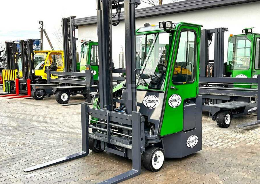 Combilift Combilift C3000CB - DUPLEX 4000mm - Year 2015 - / CABIN - HEATING / ONLY 6546 MTH / EXCELLENT CONDITION / LIKE NEW! - Vierwegstapler: das Bild 2 Combilift Combilift C3000CB - DUPLEX 4000mm - Year 2015 - / CABIN - HEATING / ONLY 6546 MTH / EXCELLENT CONDITION / LIKE NEW! - Vierwegstapler: das Bild 2