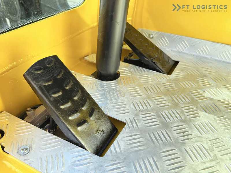 Vierwegstapler Combilift Combilift C5000 / DIESEL / TRIPLEX 6000MM / FREE LIFT / FORK POSITIONER / BUILT-IN SCALE / HEATING / FULL CABIN / PERFECT CONDIT: das Bild 15 Vierwegstapler Combilift Combilift C5000 / DIESEL / TRIPLEX 6000MM / FREE LIFT / FORK POSITIONER / BUILT-IN SCALE / HEATING / FULL CABIN / PERFECT CONDIT: das Bild 15