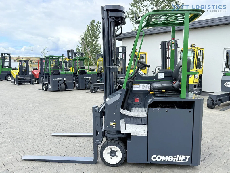 Combilift Combilift CBE2500 / TRIPLEX / 5500MM / FREE LIFT / ELECTRIC DRIVE / ONLY 2300 MTH / FORK POSITIONER / SIDE SHIFT / NEW TYRES / L - Vierwegstapler: das Bild 3 Combilift Combilift CBE2500 / TRIPLEX / 5500MM / FREE LIFT / ELECTRIC DRIVE / ONLY 2300 MTH / FORK POSITIONER / SIDE SHIFT / NEW TYRES / L - Vierwegstapler: das Bild 3