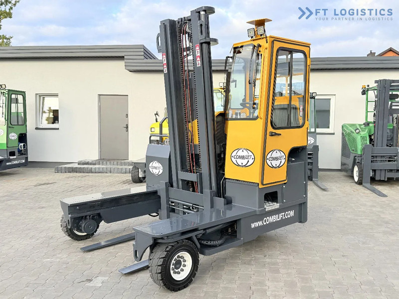 Combilift Combilift FOUR-WAY – MULTI-DIRECTIONAL FORKLIFT / COMBILIFT C4000 / DIESEL / DUPLEX 4100MM / FORK POSITIONER / FULL HEATED CABIN - Vierwegstapler: das Bild 1 Combilift Combilift FOUR-WAY – MULTI-DIRECTIONAL FORKLIFT / COMBILIFT C4000 / DIESEL / DUPLEX 4100MM / FORK POSITIONER / FULL HEATED CABIN - Vierwegstapler: das Bild 1