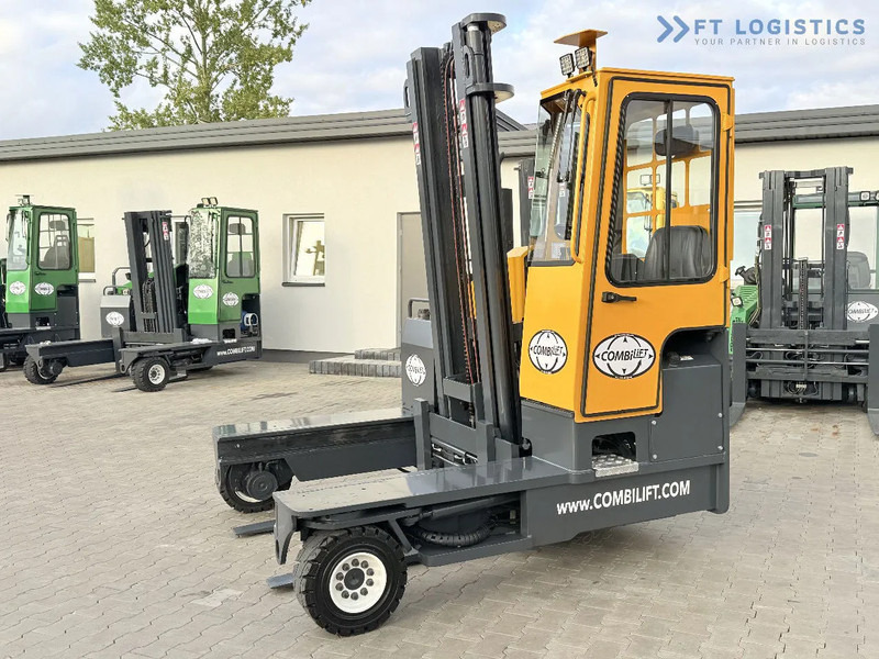 Combilift Combilift FOUR-WAY – MULTI-DIRECTIONAL FORKLIFT / COMBILIFT C4000 / DIESEL / DUPLEX 4100MM / FORK POSITIONER / FULL HEATED CABIN - Vierwegstapler: das Bild 2 Combilift Combilift FOUR-WAY – MULTI-DIRECTIONAL FORKLIFT / COMBILIFT C4000 / DIESEL / DUPLEX 4100MM / FORK POSITIONER / FULL HEATED CABIN - Vierwegstapler: das Bild 2
