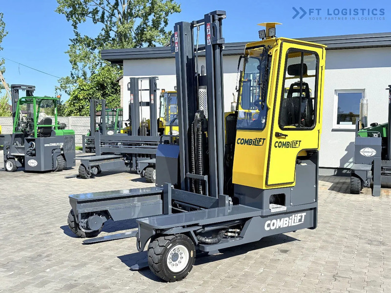 Combilift Combilift FOUR-WAY MULTIDIRECTIONAL FORKLIFT C4000 / DIESEL / DUPLEX 4100MM / ONLY 2888 HOURS / FORK POSITIONER / FULL CABIN – H - Vierwegstapler: das Bild 2 Combilift Combilift FOUR-WAY MULTIDIRECTIONAL FORKLIFT C4000 / DIESEL / DUPLEX 4100MM / ONLY 2888 HOURS / FORK POSITIONER / FULL CABIN – H - Vierwegstapler: das Bild 2