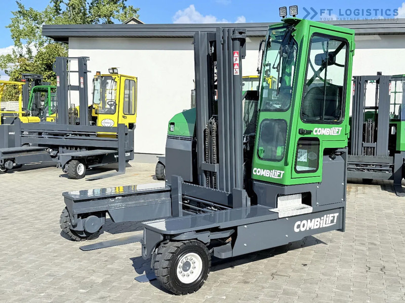 Combilift FOUR-WAY / MULTI-DIRECTIONAL FORKLIFT C4500 / DIESEL / TRIPLEX 4900MM / ONLY 4160 WORKING HOURS / FORK POSITIONER / FULL CABIN W - Vierwegstapler: das Bild 1 Combilift FOUR-WAY / MULTI-DIRECTIONAL FORKLIFT C4500 / DIESEL / TRIPLEX 4900MM / ONLY 4160 WORKING HOURS / FORK POSITIONER / FULL CABIN W - Vierwegstapler: das Bild 1