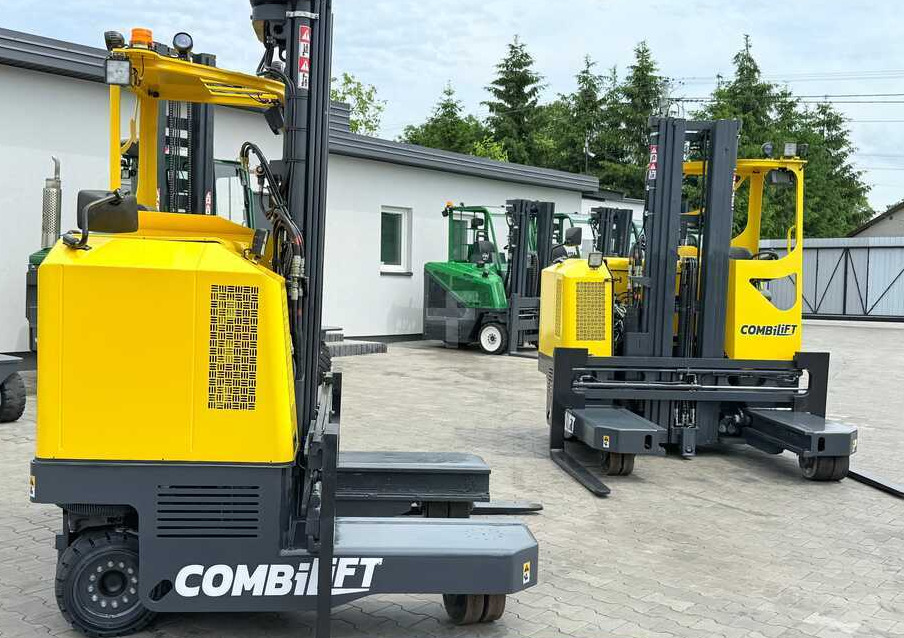 Combilift MR / ELECTRIC / TRIPLEX – 6000MM / FULL FREE LIFT / WIDE POSITIONER / FORK SIDESHIFT / ONLY 1400 HOURS / LIKE NEW - Vierwegstapler: das Bild 4 Combilift MR / ELECTRIC / TRIPLEX – 6000MM / FULL FREE LIFT / WIDE POSITIONER / FORK SIDESHIFT / ONLY 1400 HOURS / LIKE NEW - Vierwegstapler: das Bild 4